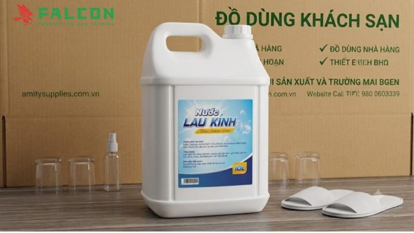 Dung dịch nước lau kính 